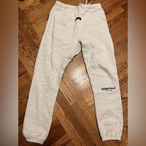 essentials fear of god sweatpants